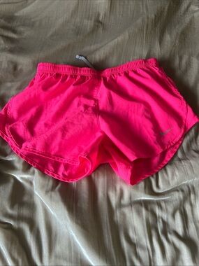 Nike Shorts Womens Small Pink Mesh Nylon Running Training Active Swoosh Dri Fit